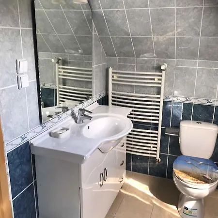 Feriehus In 38980 Balatonalmádi