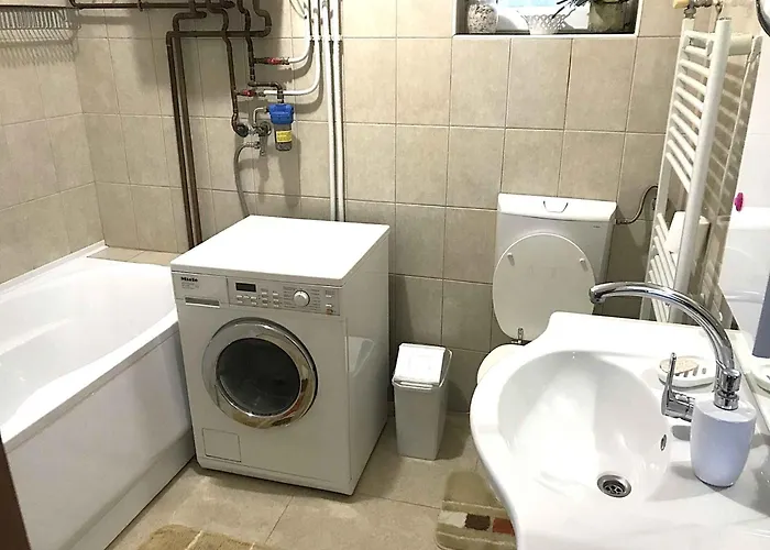 In 38980 Balatonalmádi